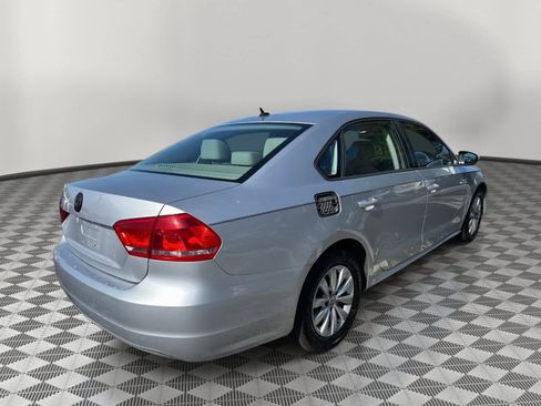 Used 2012 Volkswagen Passat 2.5 S image 5