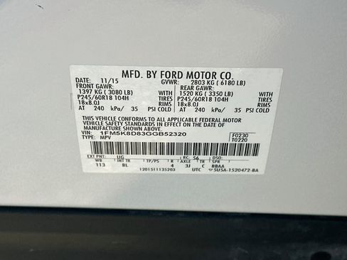Used 2016 Ford Explorer XLT w/ Equipment Group 202A AWD/4WD image 12
