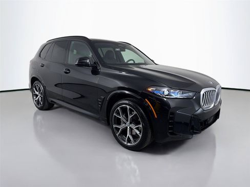 Certified 2026 BMW X5 xDrive40i w/ M Sport Package AWD/4WD image 3