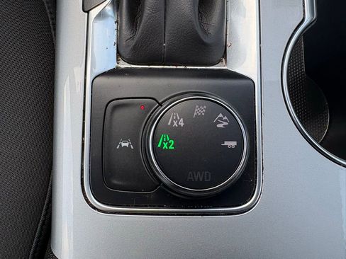 Used 2021 Chevrolet Blazer LT image 38