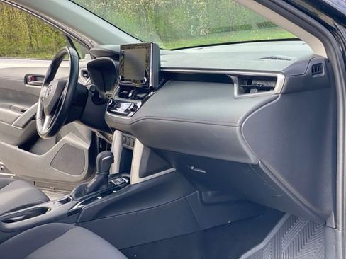 Used 2022 Toyota Corolla Cross LE FWD image 18