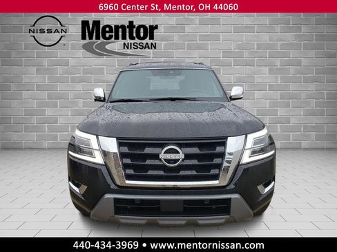 Used 2024 Nissan Armada Platinum w/ Captain's Chairs Package AWD/4WD image 2
