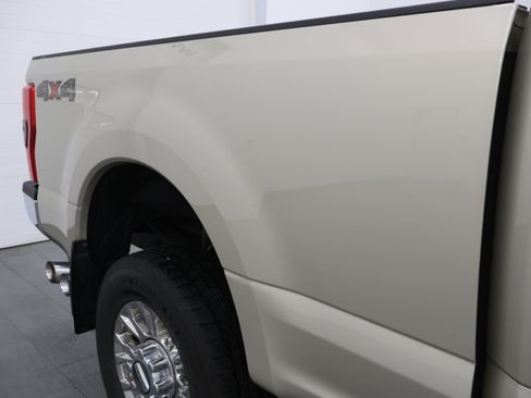 Used 2018 Ford F250 XLT w/ XLT Premium Package AWD/4WD image 31