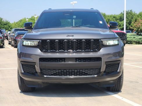 Used 2024 Jeep Grand Cherokee L Laredo RWD image 2