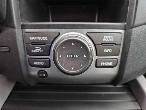Used 2015 Honda Pilot Touring image 35