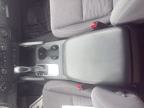 Used 2024 Nissan Frontier SV w/ SV Convenience Package AWD/4WD image 14