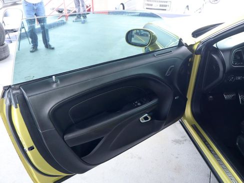 Used 2021 Dodge Challenger R/T Scat Pack w/ T/A Package RWD image 12