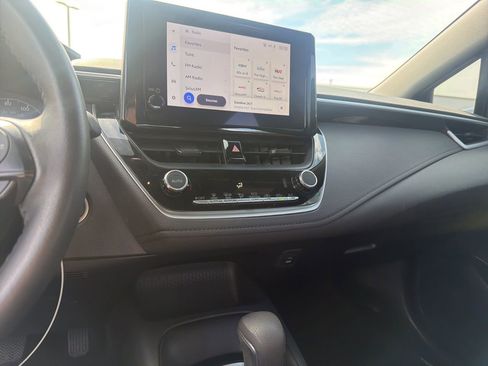 Used 2024 Toyota Corolla SE image 9