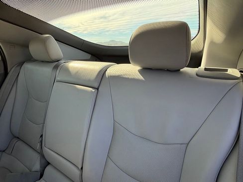 Used 2018 Chevrolet Volt LT w/ LT Driver Confidence Package image 14