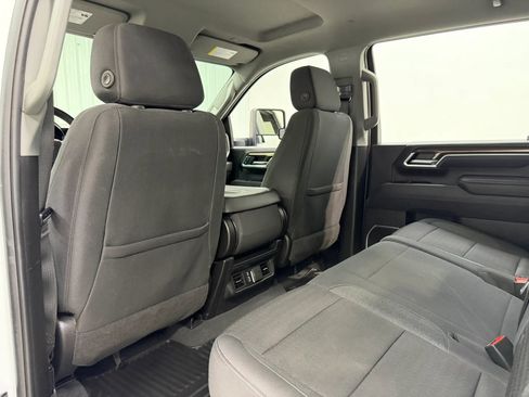 Used 2025 Chevrolet Silverado 2500 LT w/ Convenience Package AWD/4WD image 16