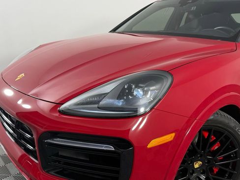Certified 2021 Porsche Cayenne GTS AWD/4WD image 11