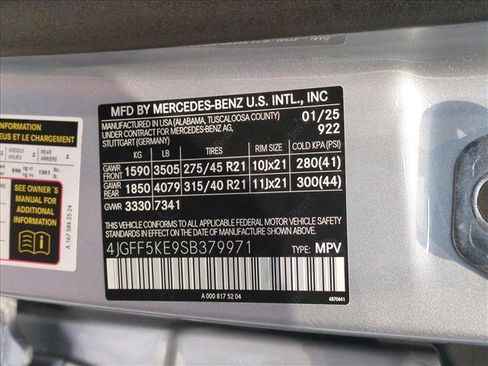 Used 2025 Mercedes-Benz GLS 450 4MATIC image 27