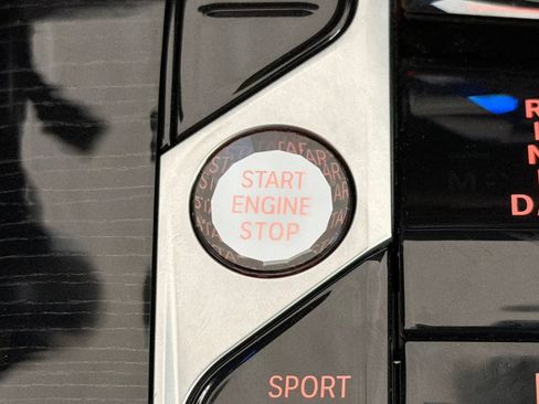 Used 2023 BMW X7 xDrive40i w/ Executive Package image 23