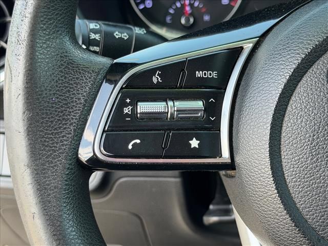 Used 2023 Kia Forte LXS FWD image 17