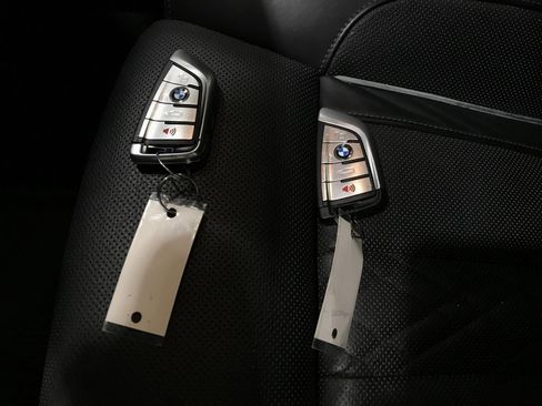 Used 2019 BMW M550i xDrive w/ Premium Package 2 image 36