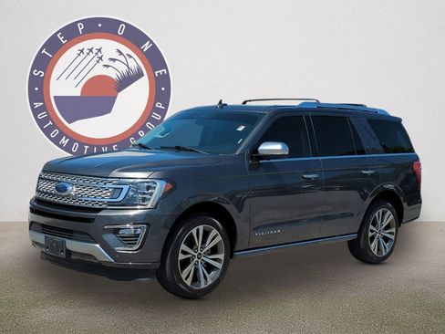 Used 2020 Ford Expedition Platinum image 2