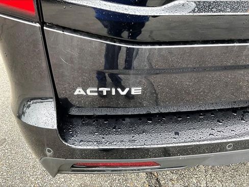 Used 2025 Ford Expedition Active RWD image 7