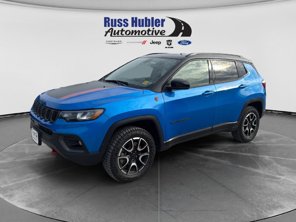 Used 2025 Jeep Compass Trailhawk w/ Sun & Sound Group AWD/4WD image 1
