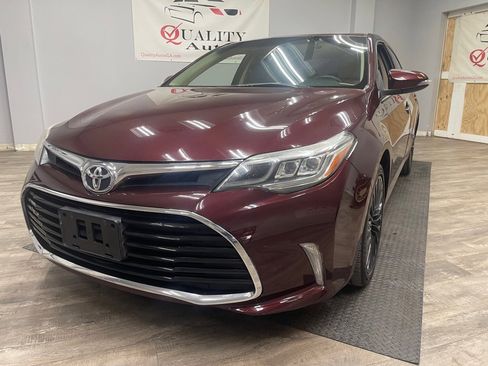 Used 2016 Toyota Avalon Touring image 4