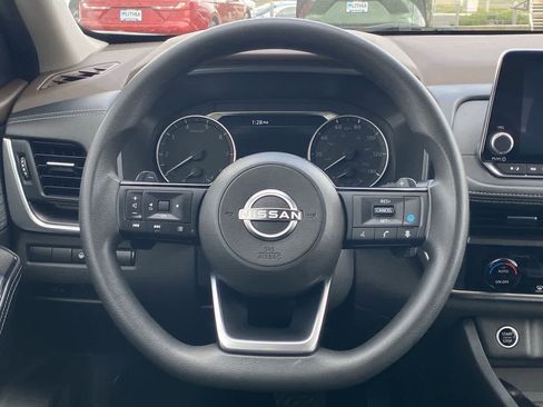 Used 2023 Nissan Rogue SV AWD/4WD image 14