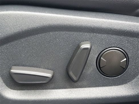 Certified 2024 Ford Edge SEL w/ Convenience Package image 11