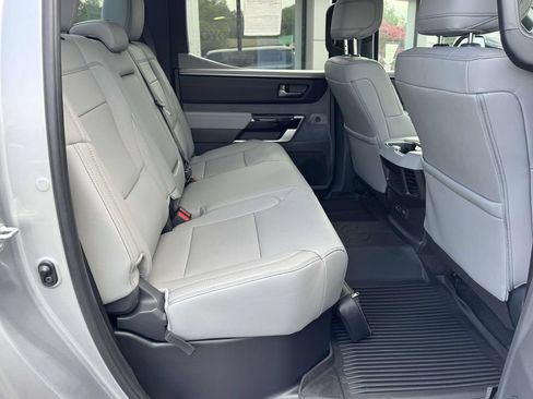 Used 2026 Toyota Tundra Limited AWD/4WD image 15