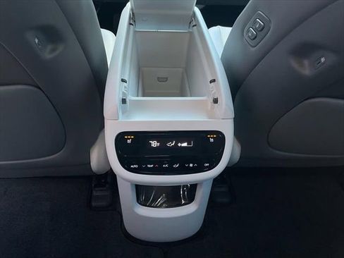 New 2026 Hyundai Ioniq 9 SEL w/ Tow & Go Package image 30