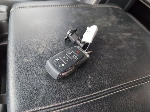 Used 2022 RAM 1500 Laramie image 28