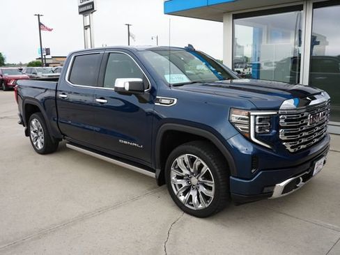 Used 2023 GMC Sierra 1500 Denali w/ Denali Reserve Package AWD/4WD image 33