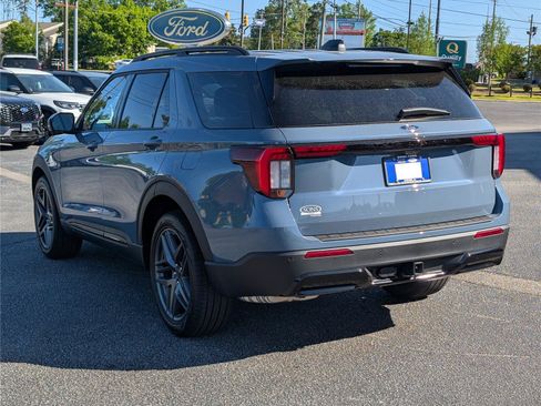 New 2026 Ford Explorer ST-Line w/ ST-Line Street Pack RWD image 13