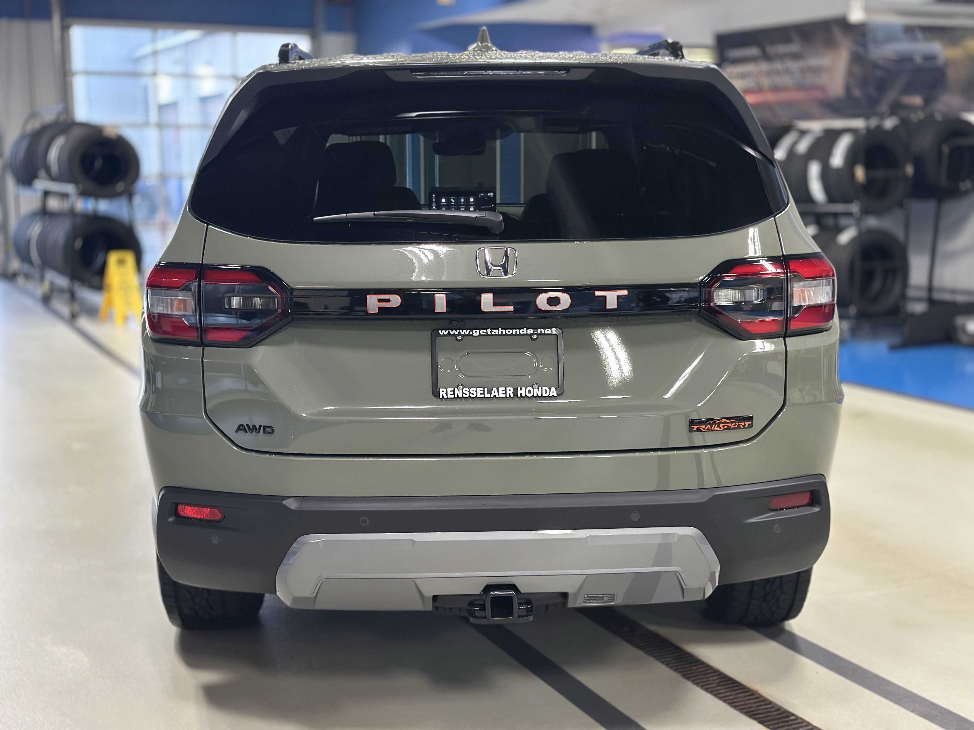 New 2026 Honda Pilot TrailSport image 6