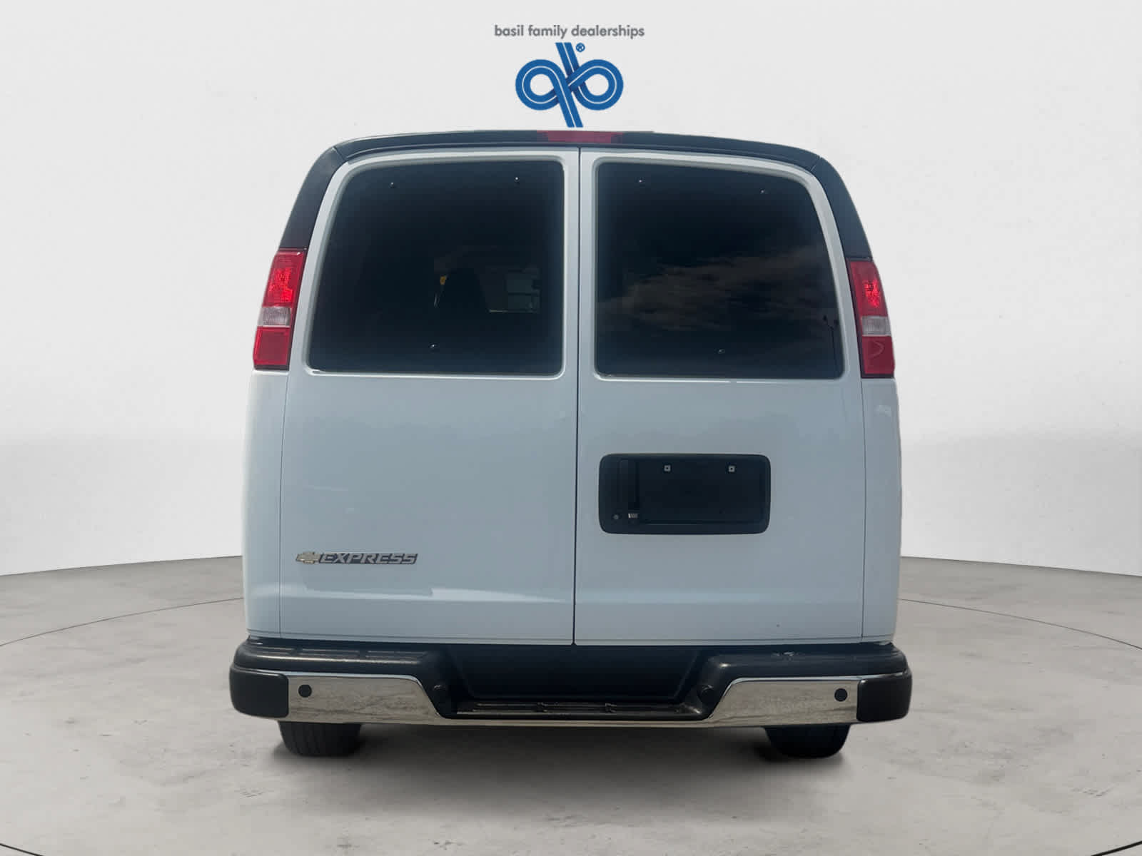 Used 2025 Chevrolet Express 3500 LT w/ LT Preferred Equipment Group RWD image 5