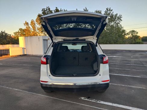Used 2018 Chevrolet Equinox LT image 53