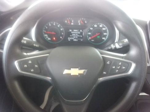 Used 2022 Chevrolet Malibu LT image 8