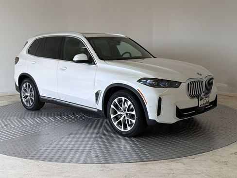 New 2026 BMW X5 xDrive50e AWD/4WD image 7