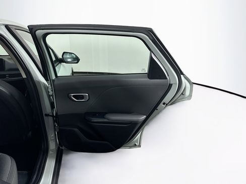 Used 2025 Kia K4 LXS image 30