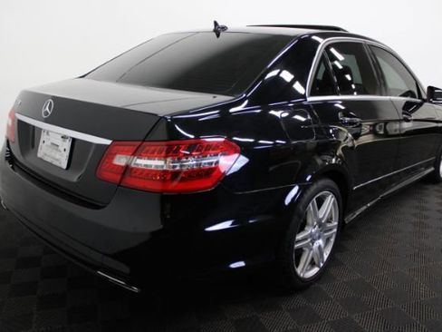 Used 2010 Mercedes-Benz E 550 Sedan w/ Premium 1 Pkg image 6