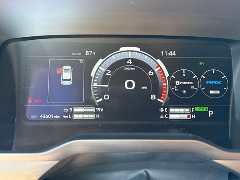 Used 2023 Toyota Sequoia TRD Pro AWD/4WD image 13
