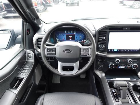 Used 2025 Ford F150 Lariat AWD/4WD image 41