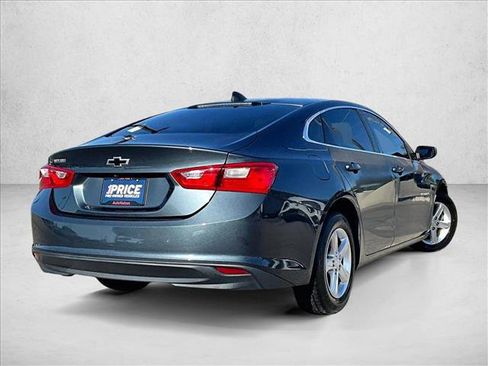 Used 2020 Chevrolet Malibu LS FWD image 2
