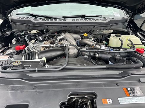 Used 2026 Ford F450 Platinum w/ FX4 Off-Road Package image 35