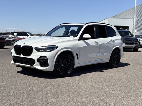 Used 2021 BMW X5 M50i w/ Premium Package AWD/4WD image 2