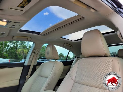 Used 2016 Lexus ES 350 w/ Luxury Package w/Wood Trim FWD image 22