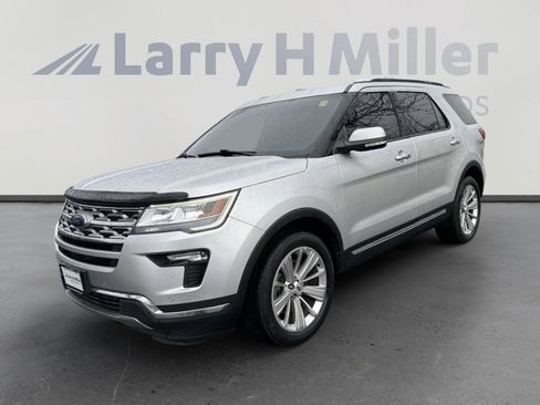 Used 2019 Ford Explorer Limited w/ Class III Trailer Tow Package image 4