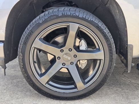 Used 2019 Chevrolet Silverado 1500 High Country AWD/4WD image 13