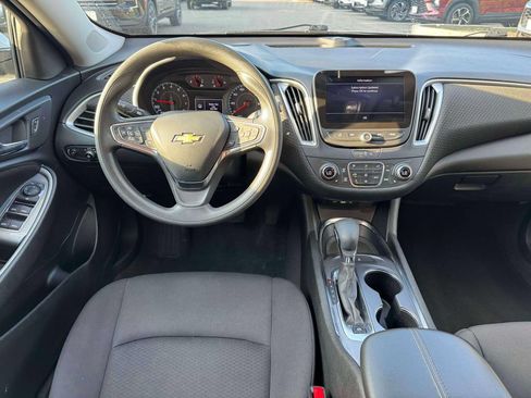 Used 2023 Chevrolet Malibu LT FWD image 20