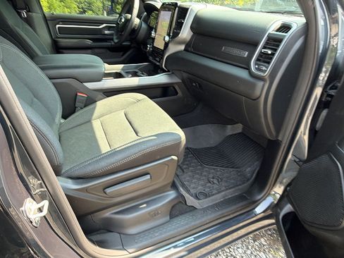 Used 2025 RAM 1500 Big Horn AWD/4WD image 19