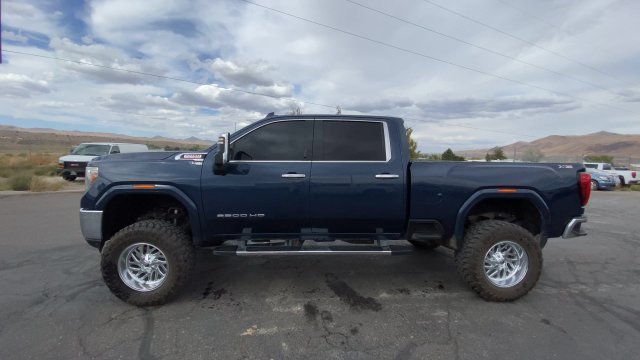 Used 2020 GMC Sierra 3500 SLT w/ SLT Premium Plus Package AWD/4WD image 5