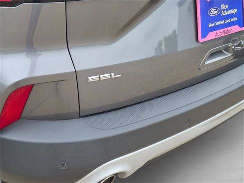Certified 2022 Ford Escape SEL w/ Technology Package FWD image 12