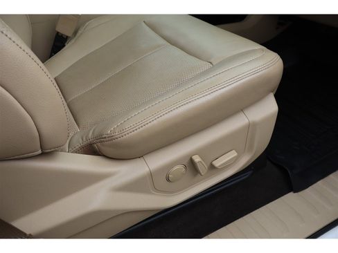 Used 2020 Ford F150 Lariat w/ Equipment Group 502A Luxury AWD/4WD image 15